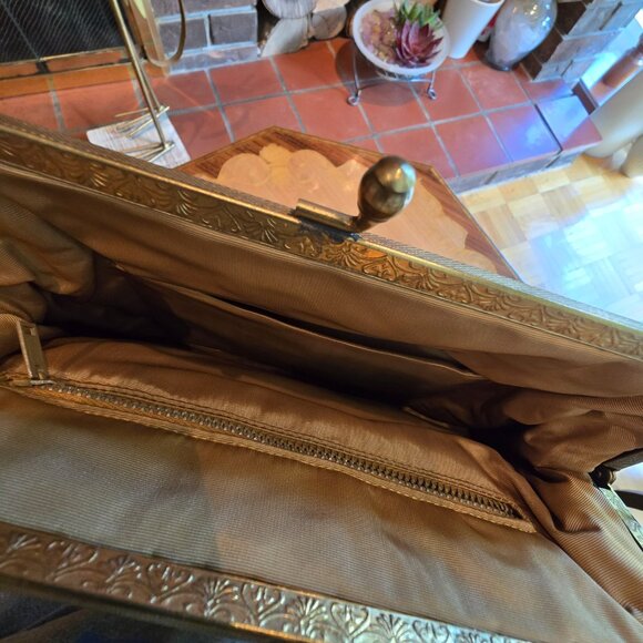 Vintage Black & Floral Needlepoint / Tapestry Bag with Gold Embossed Metal Hardw - Picture 9 of 14